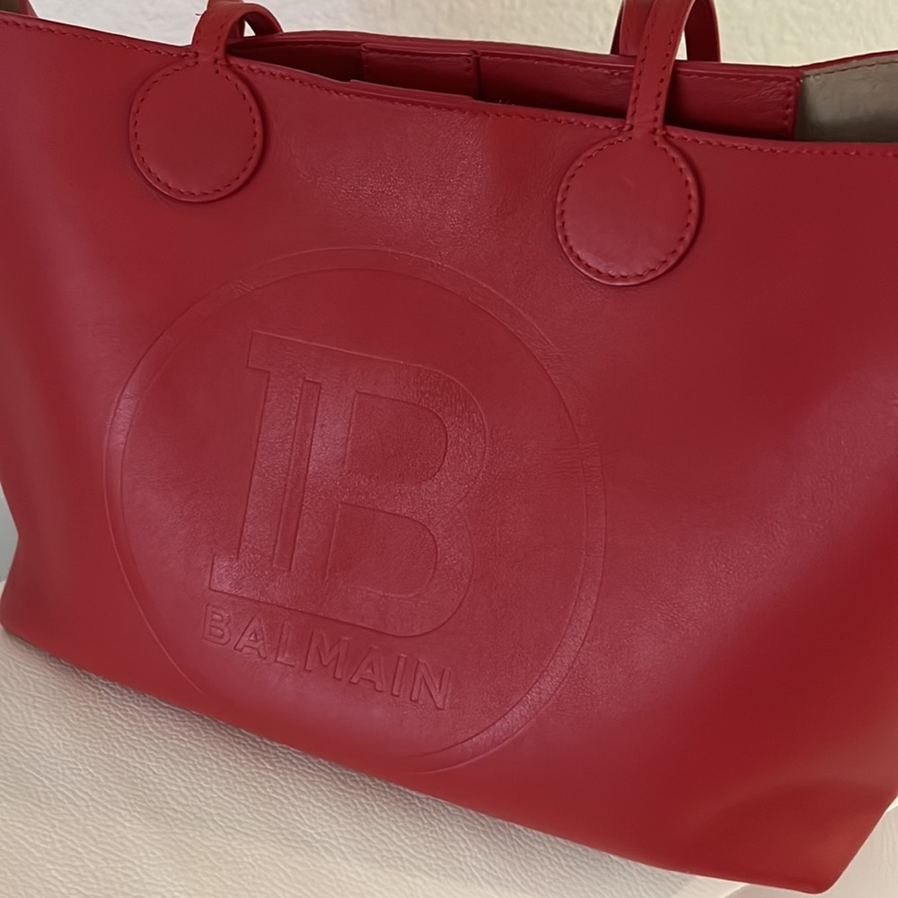 BALMAIN BEAUTY ~ Valentine Special 20% discount! Make the offer